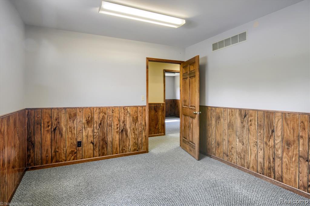 520 Imlay City Road, Lapeer, MI 48446 — Photo 25