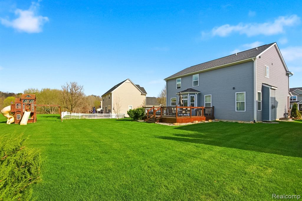 10909 Bouldercrest Drive, South Lyon, MI 48178 — Photo 12