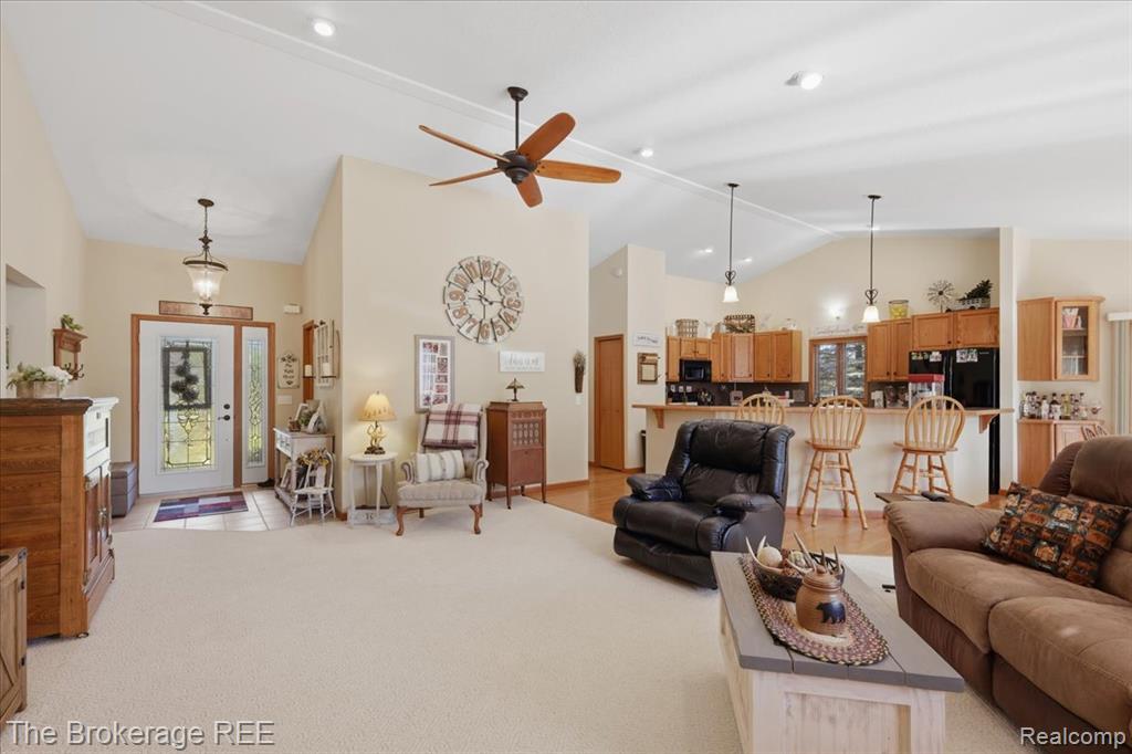 6057 Center Road, Grand Blanc, MI 48439 — Photo 20