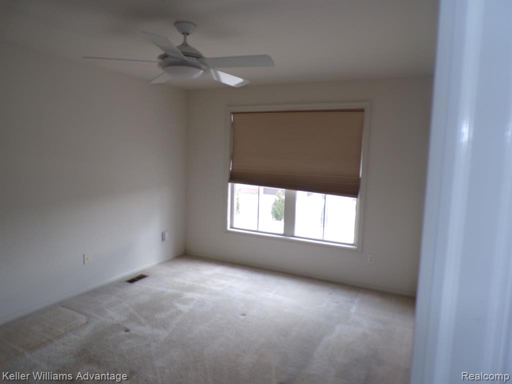 3976 Forester Boulevard, Auburn Hills, MI 48326 — Photo 12