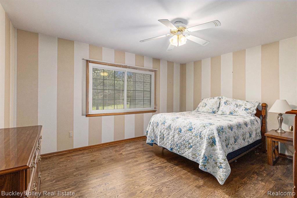 1036 PINEWOOD Court, Brighton, MI 48116 — Photo 10