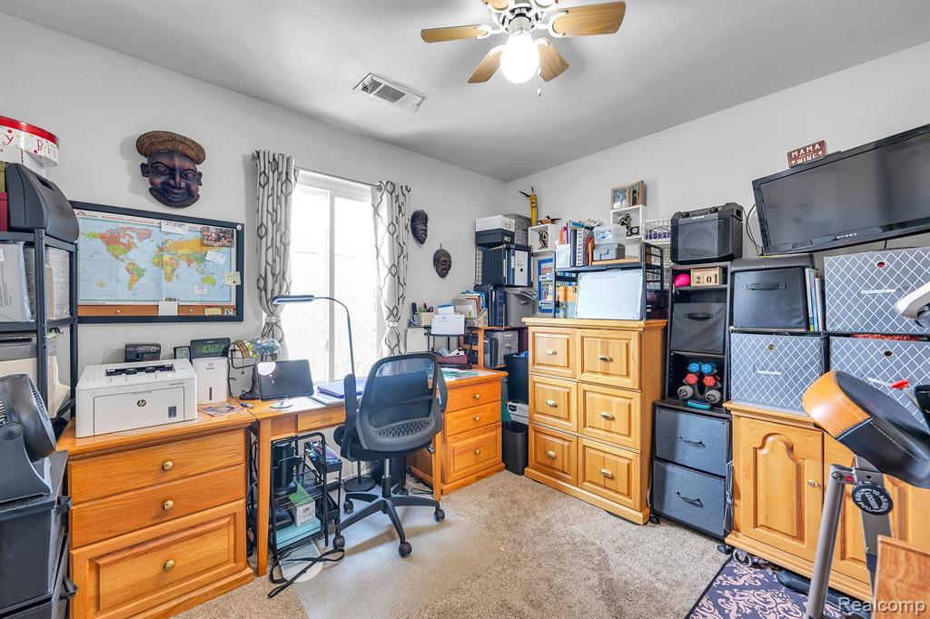 9921 ALLEN POINTE Drive, Allen Park, MI 48101 — Photo 24