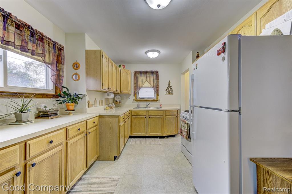 6789 Ziegler Street, Taylor, MI 48180 — Photo 9