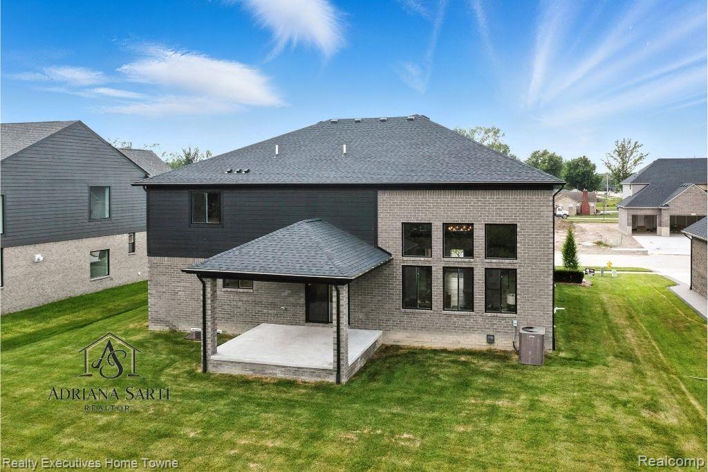 50931 MISTWOOD Drive, Macomb, MI 48042 — Photo 6