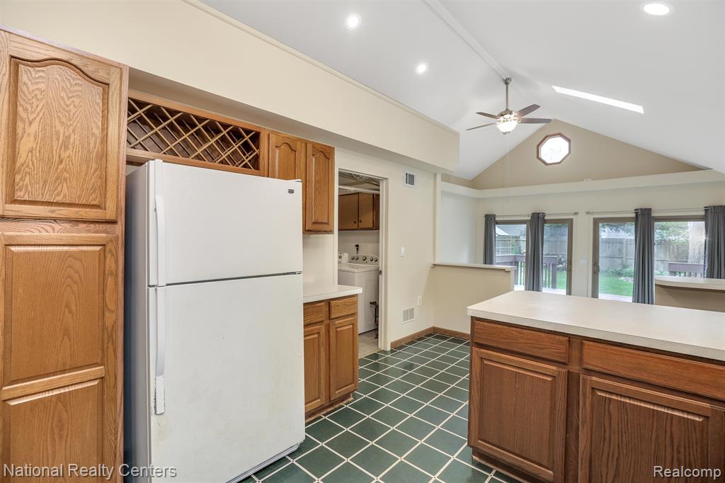 330 BEACHWAY Street, Whitmore Lake, MI 48189 — Photo 20