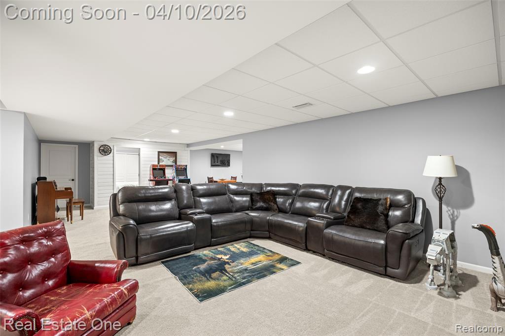 120 Crestview Drive, Rochester, MI 48306 — Photo 44