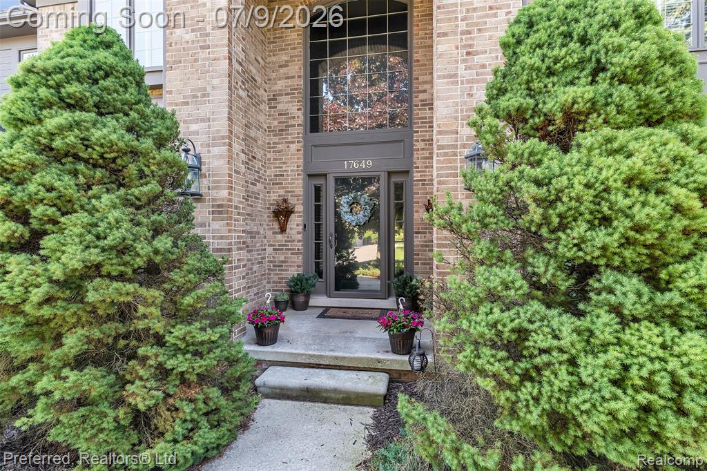 17649 Rolling Woods Circle, Northville, MI 48168 — Photo 5