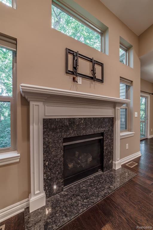 9546 KINGSWAY Circle, Clarkston, MI 48348 — Photo 14
