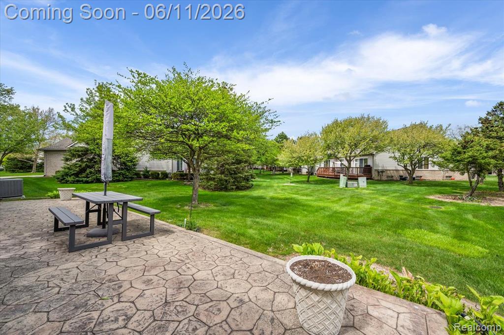 41034 Greenspire Drive, Clinton Twp, MI 48038 — Photo 7