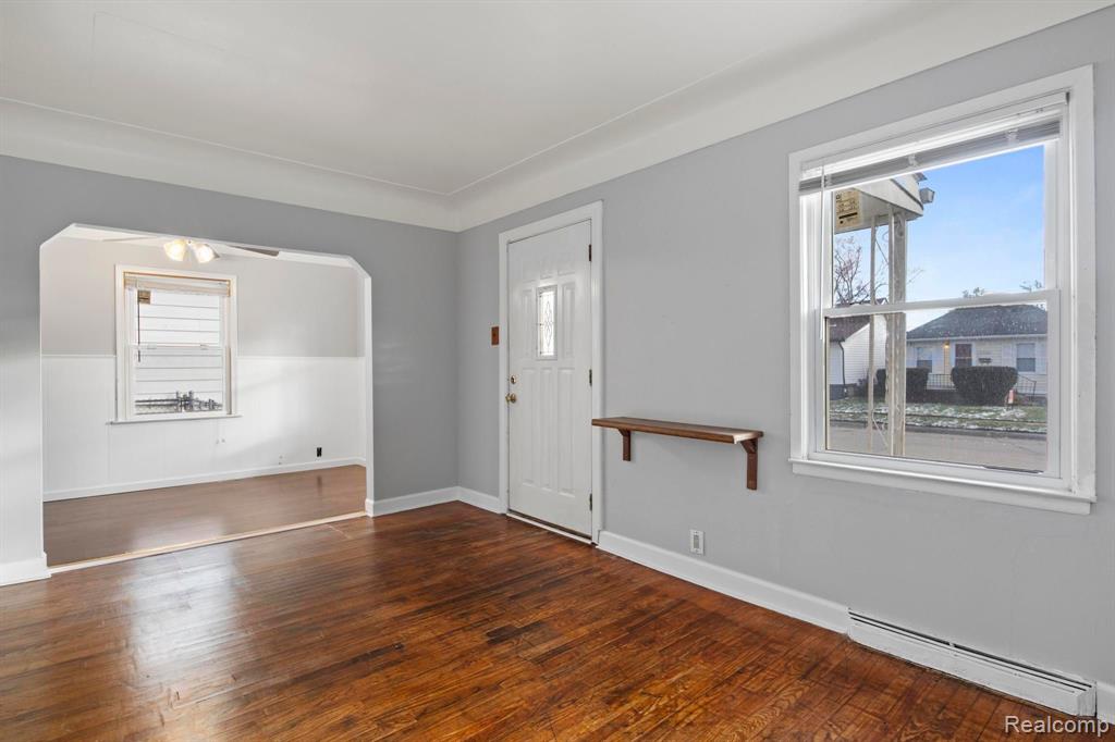 7027 HUDSON Avenue, Warren, MI 48091 — Photo 4