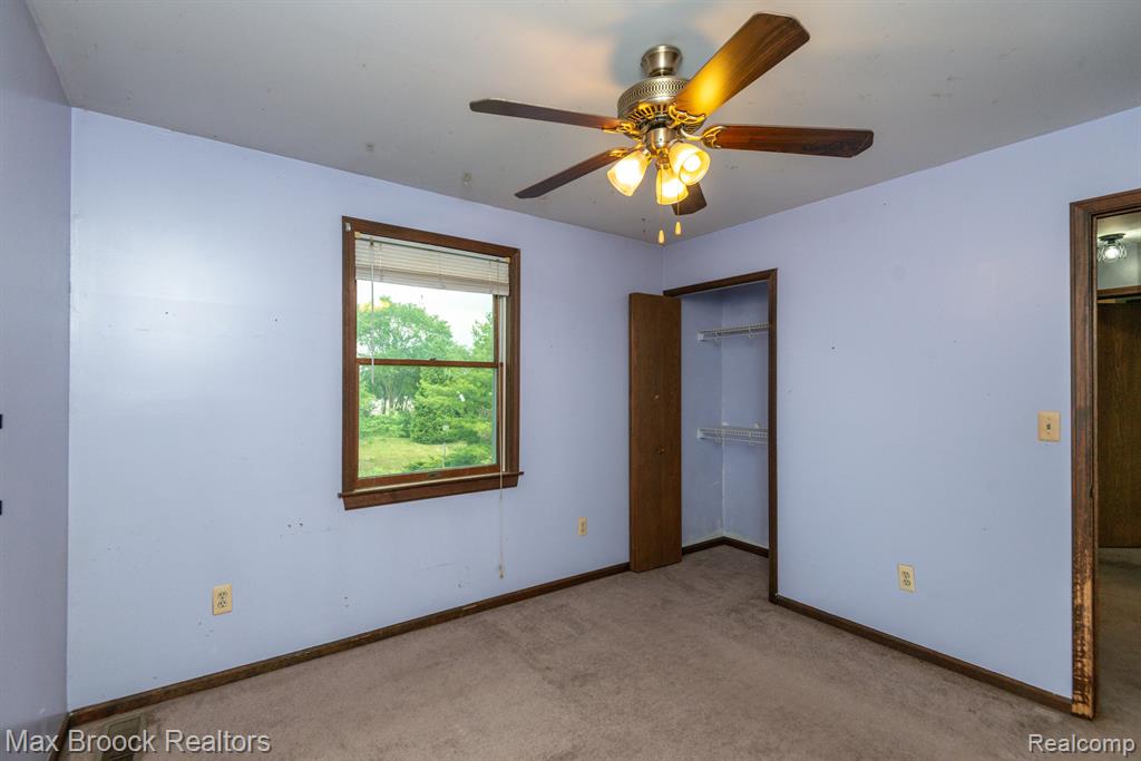 54320 BELCREST Drive, Milford, MI 48381 — Photo 33