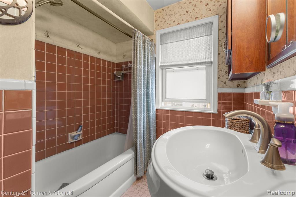 515 N WAVERLY Street, Dearborn, MI 48128 — Photo 19