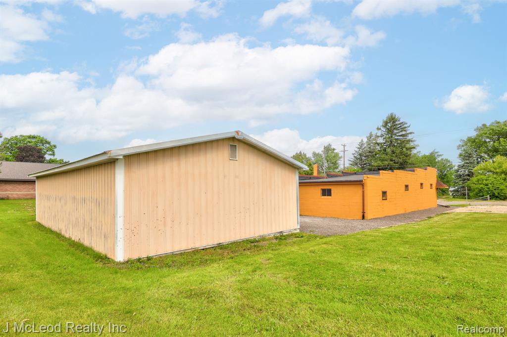 4015 Grand Blanc Road, Swartz Creek, MI 48473 — Photo 31