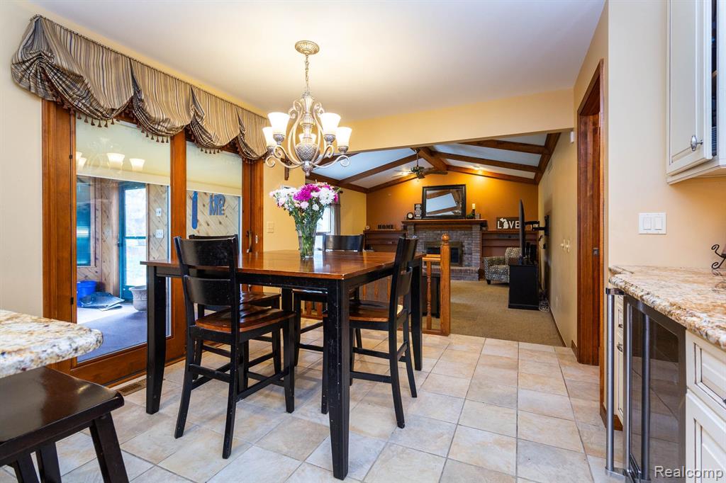 45515 EMERALD FOREST Drive, Novi, MI — Photo 18