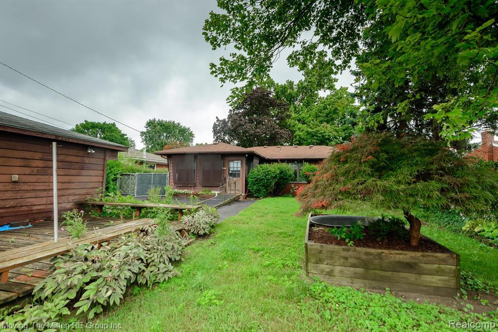 1200 GEORGINA Drive, Ypsilanti, MI 48198 — Photo 23