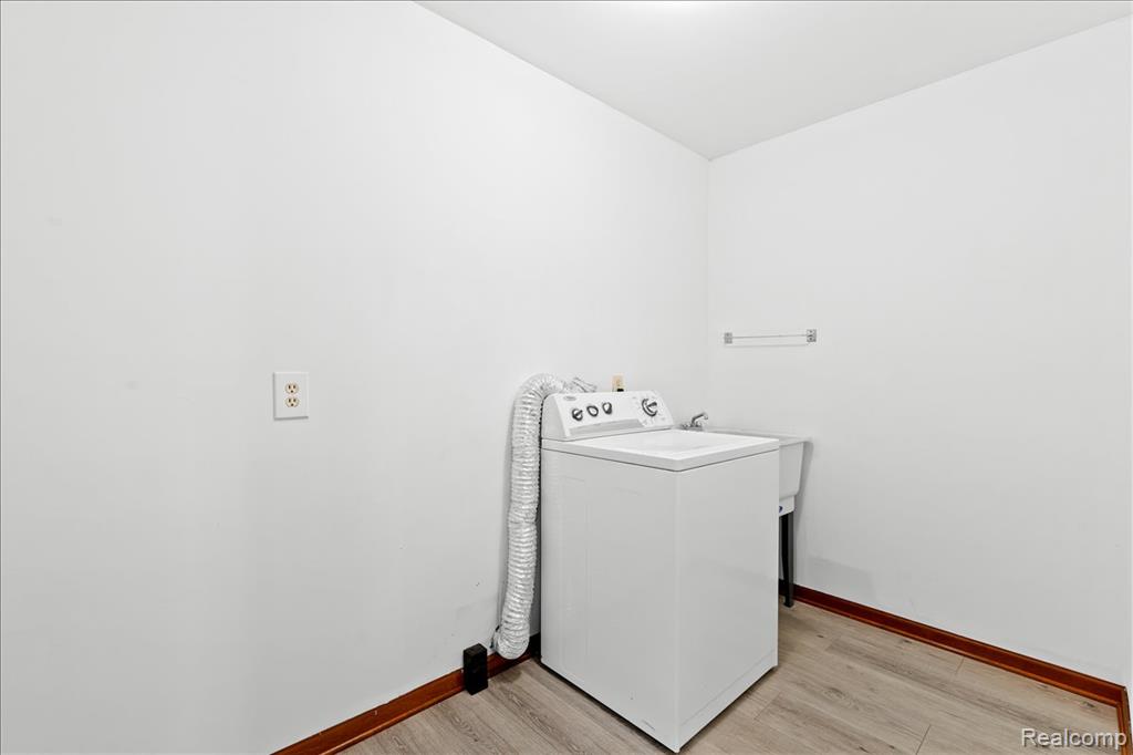 9418 Rayna Drive, Davison, MI 48423 — Photo 14