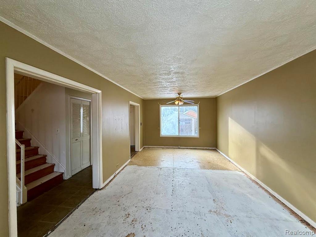 805 Estrada Drive, Belleville, MI 48111 — Photo 13