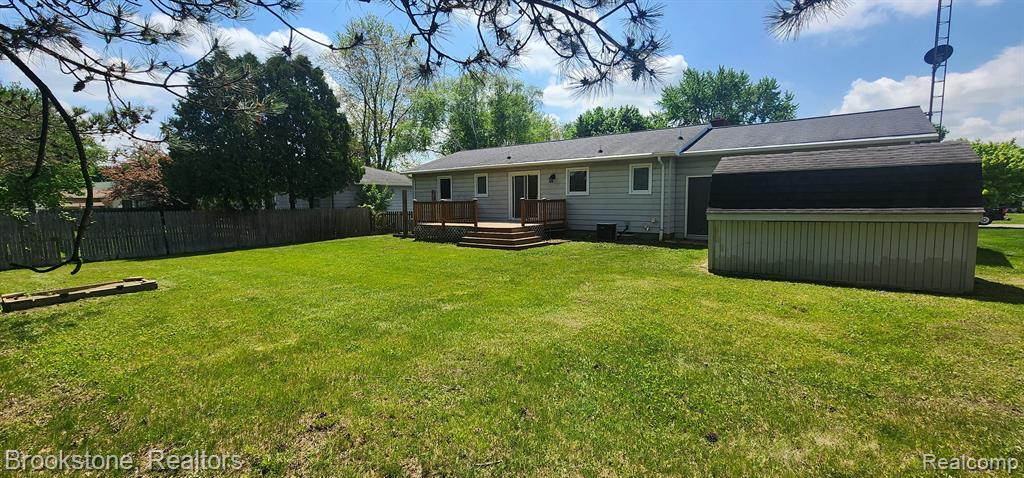 9272 ELAINE Drive, Swartz Creek, MI 48473 — Photo 2