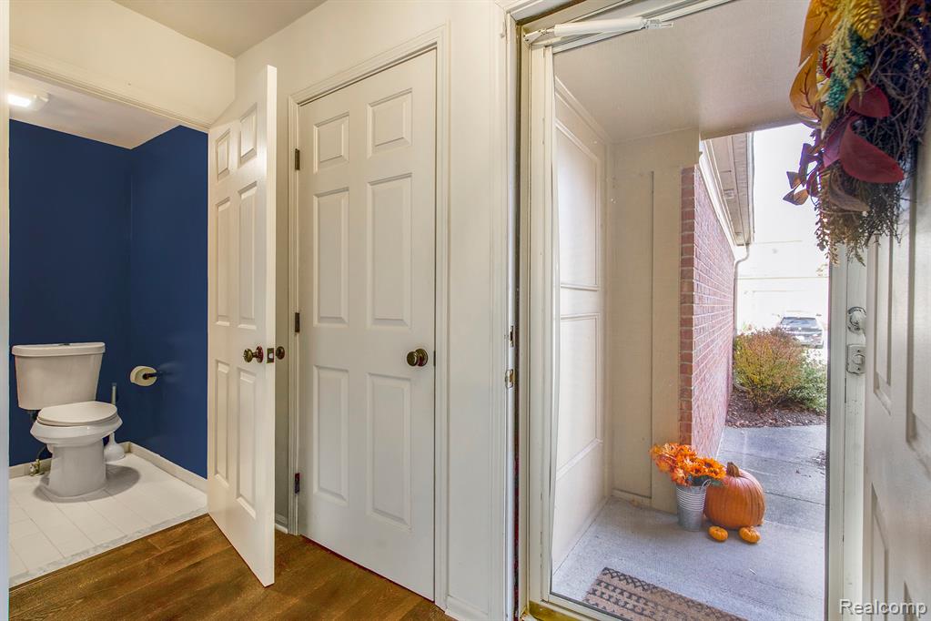 3129 Village Circle, Ann Arbor, MI 48108 — Photo 9