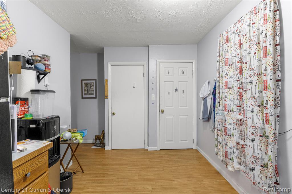 1827 Cleophus Pkwy, Lincoln Park, MI 48146 — Photo 13