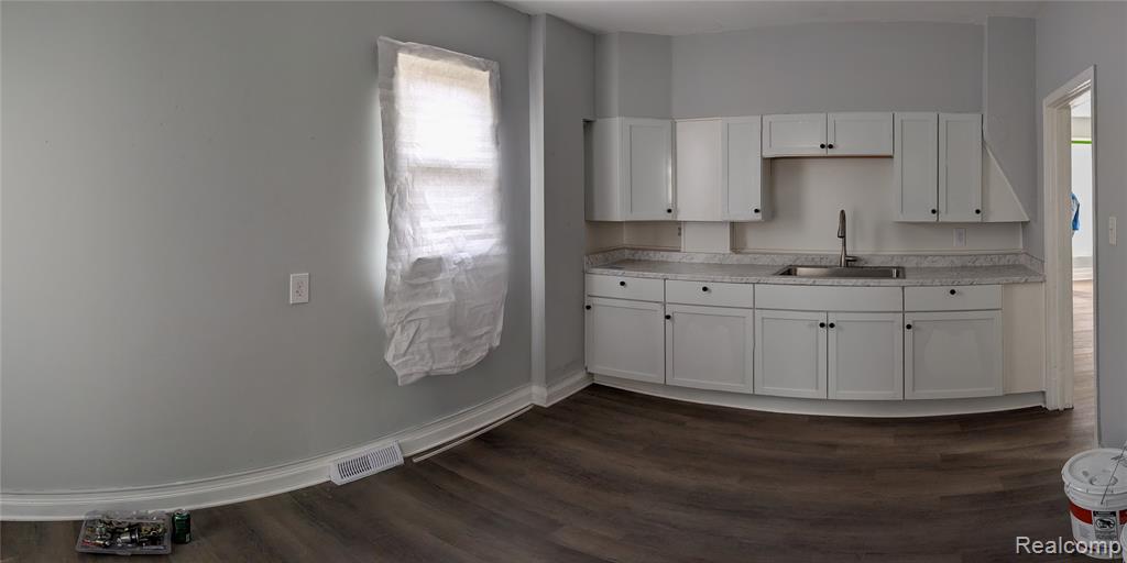 37 Le Blanc, River Rouge, MI 48218 — Photo 3
