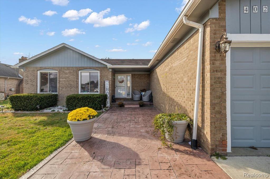 40217 LANGTON Drive, Sterling Heights, MI 48310 — Photo 3