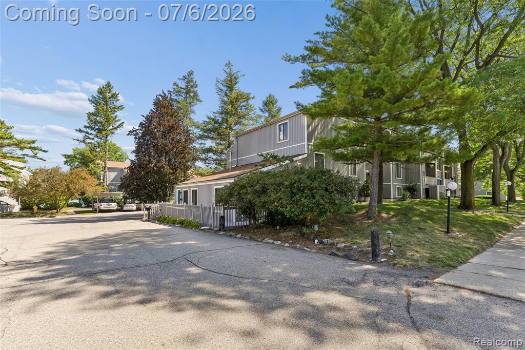 9597 Harbour Cove Court, 105, Ypsilanti, MI 48197 — Photo 27