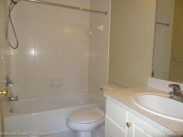 45707 N STONEWOOD Road, Canton, MI 48187 — Photo 19