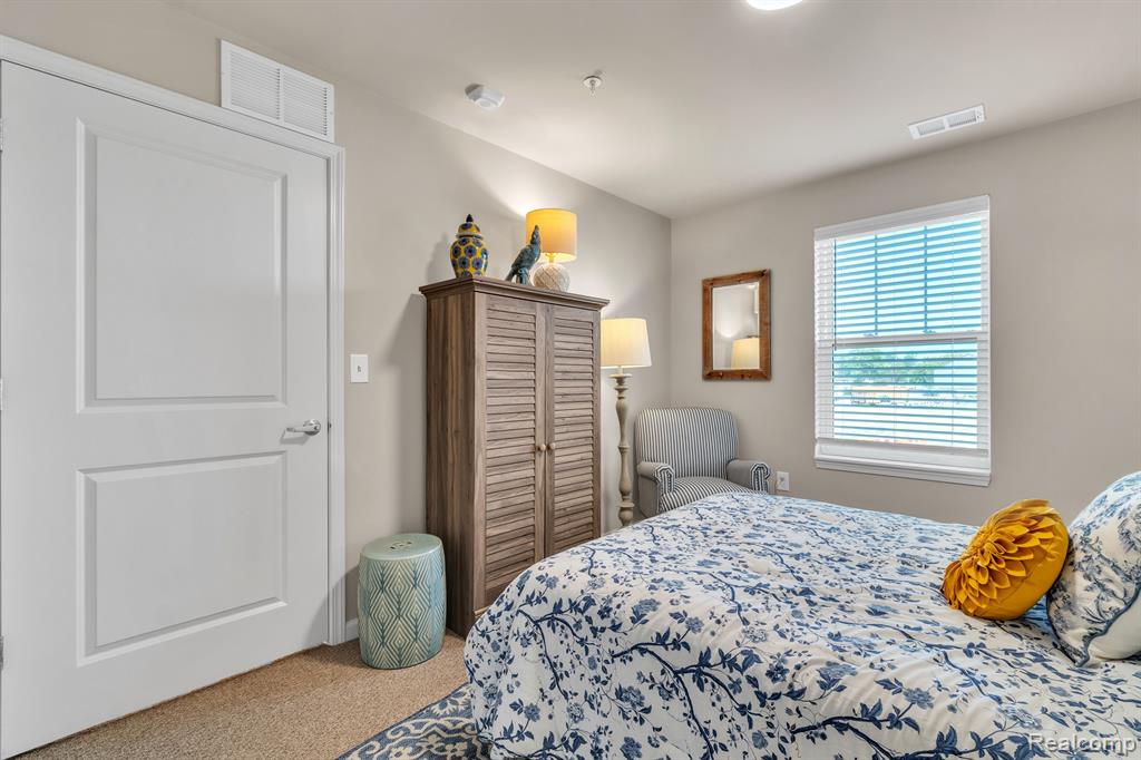 1957 S TELEGRAPH Road, Bloomfield Hills, MI 48302 — Photo 10