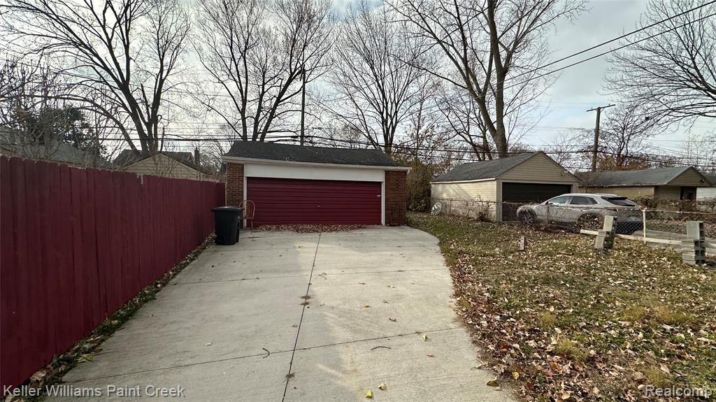 20616 Beaufait Street, Harper Woods, MI 48225 — Photo 21
