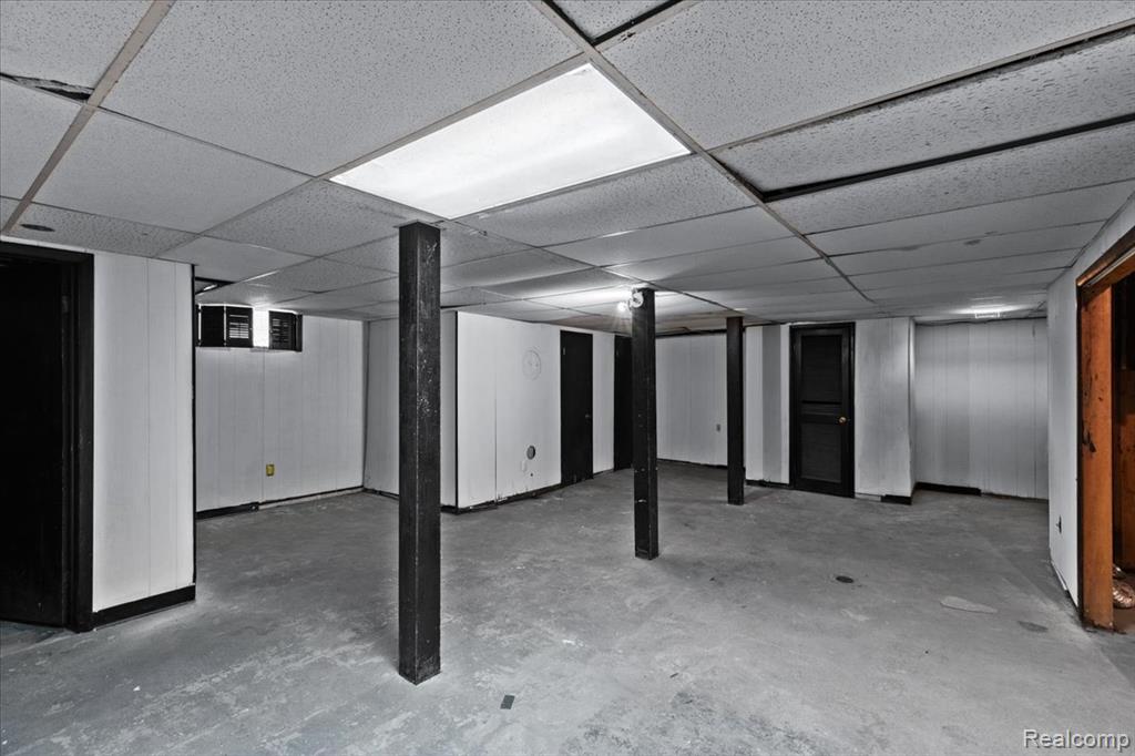 2956 Webb Street, Detroit, MI 48206 — Photo 32