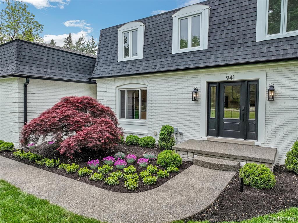 941 Viewland Drive, Rochester, MI 48309 — Photo 9