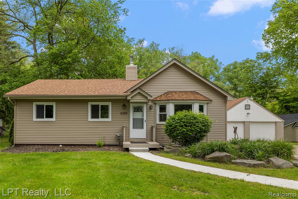 41400 Utica Road, Sterling Heights, MI 48313 — Photo 2