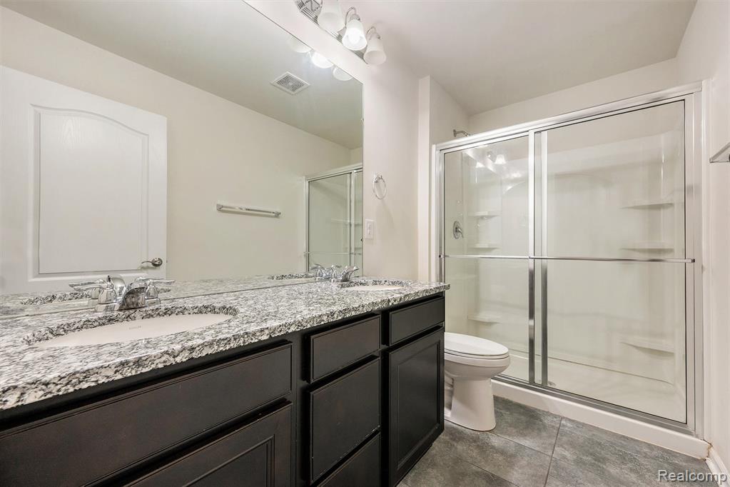 28364 Hanover Drive, Novi, MI 48377 — Photo 32