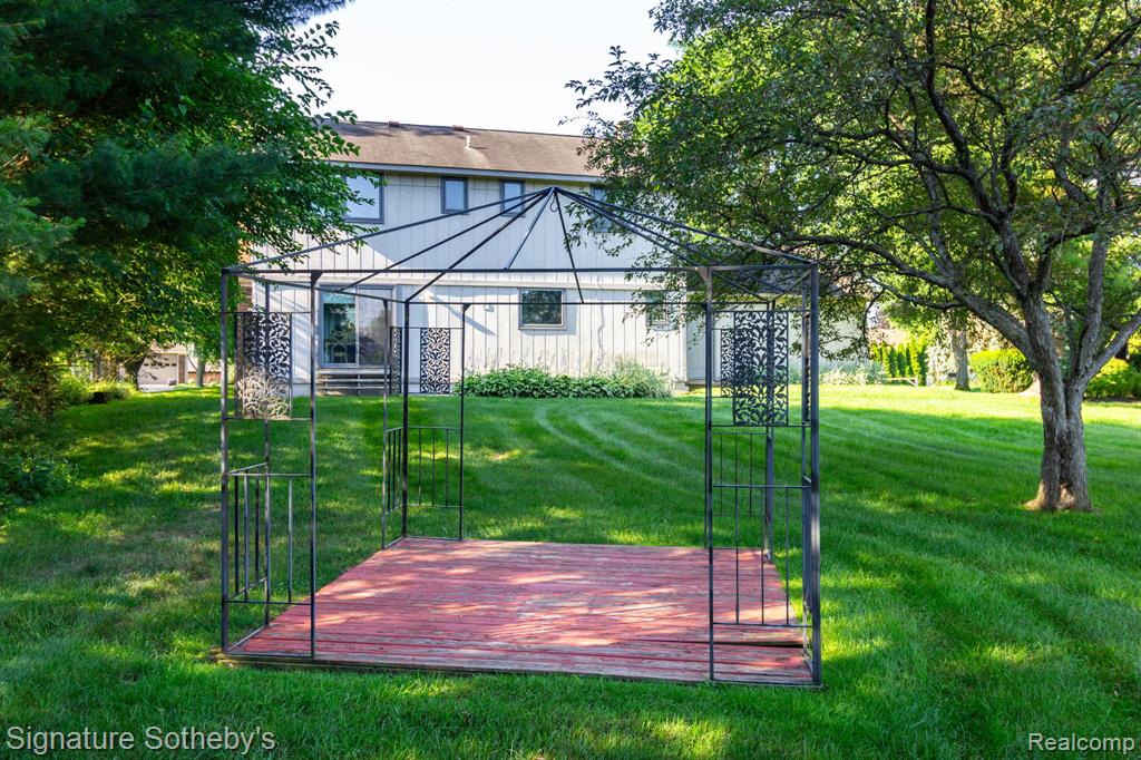 4086 Cherry Garden Drive, Commerce Twp, MI 48382 — Photo 36
