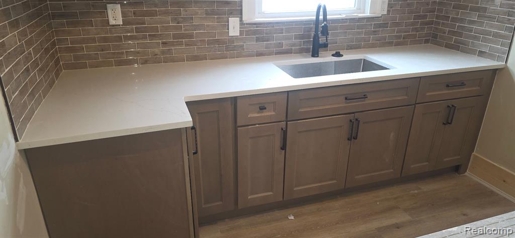 10428 Marne Street, Detroit, MI 48224 — Photo 7