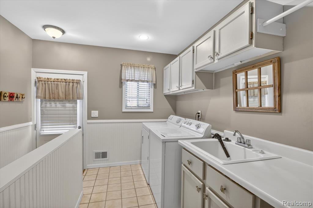 15715 Exeter Court, Fraser, MI 48026 — Photo 22