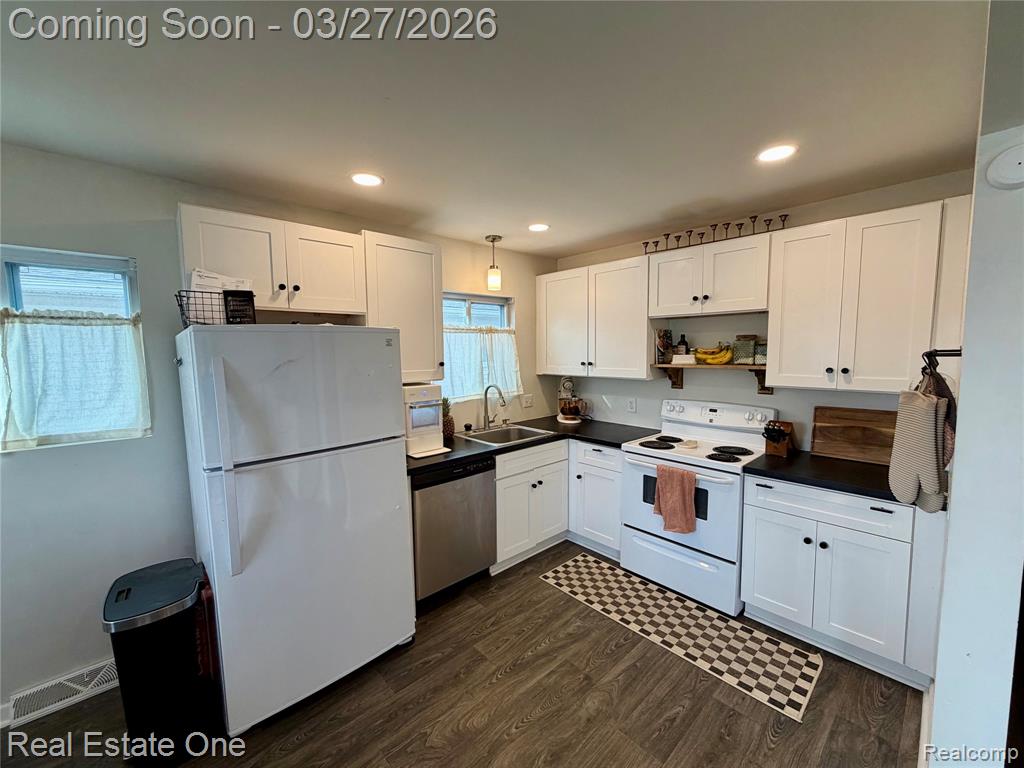 6688 Madison Street, Taylor, MI 48180 — Photo 8