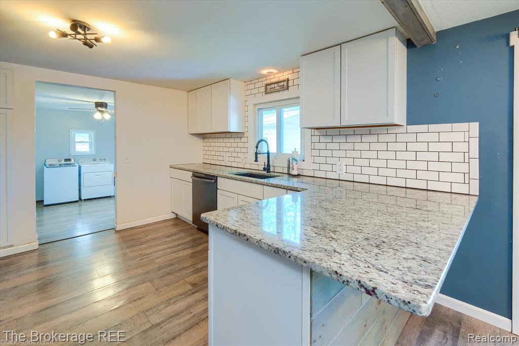 293 Hickory Place Drive, Columbiaville, MI 48421 — Photo 35