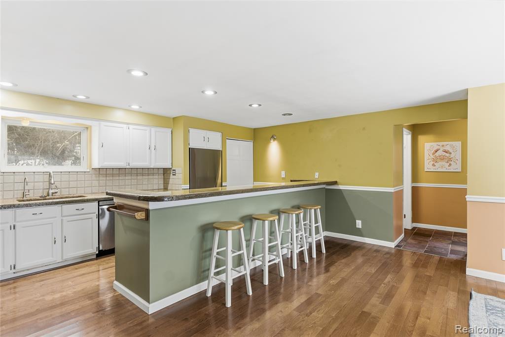 6290 Briggs Lake Drive, Brighton, MI 48116 — Photo 15