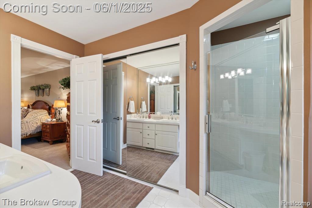 6387 Pinebrook Lane, Burton, MI 48509 — Photo 30