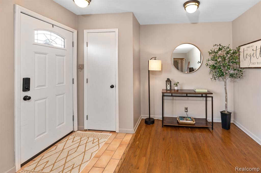 6665 LAURELTON, Clarkston, MI — Photo 11