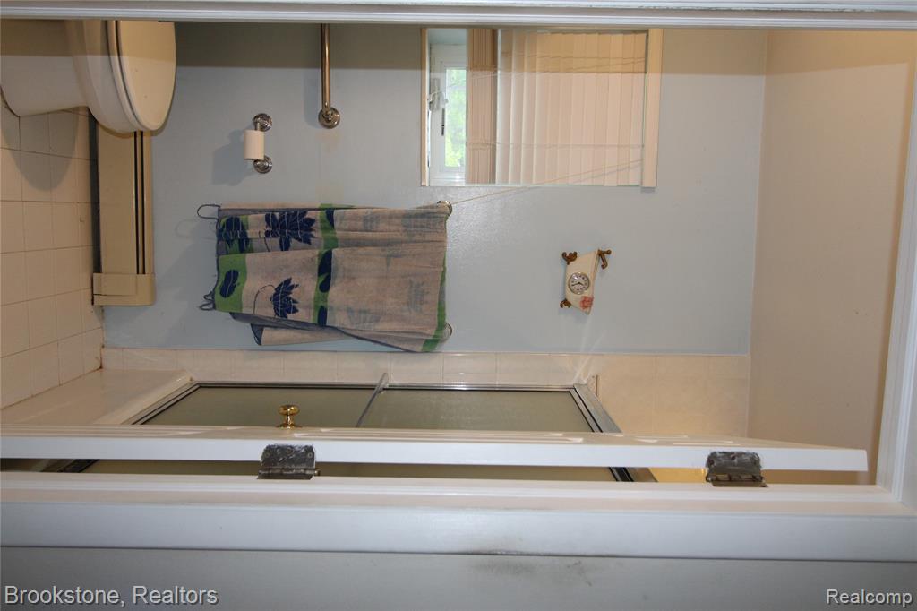 4440 Marquis Lane Lane, Bloomfield Hills, MI 48301 — Photo 27