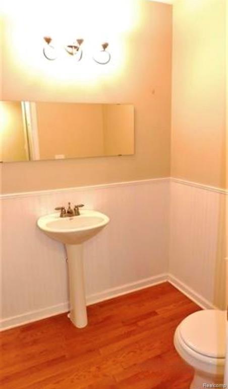 9026 Newport Way, Livonia, MI 48150 — Photo 13