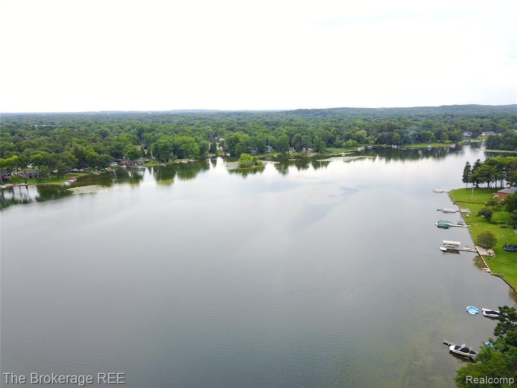 6311 Wellesley Terrace, Clarkston, MI — Photo 55