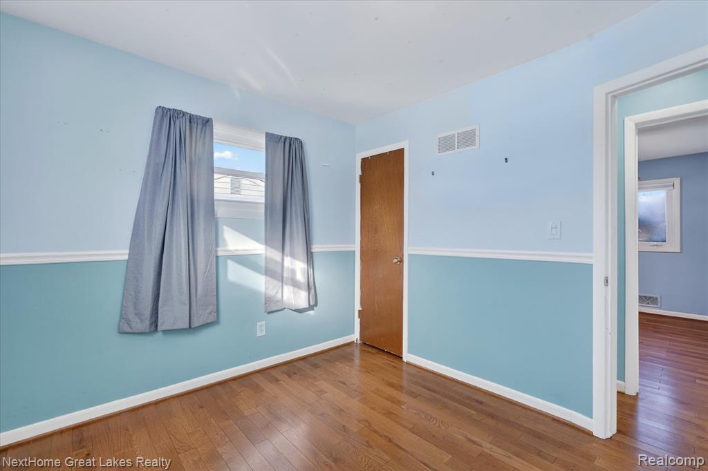 819 Southwood Drive, Fenton, MI 48430 — Photo 20
