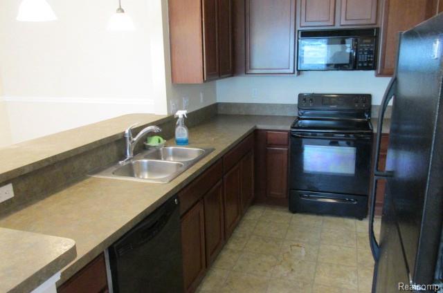 4103 Teal Lane, Walled Lake, MI 48390 — Photo 4