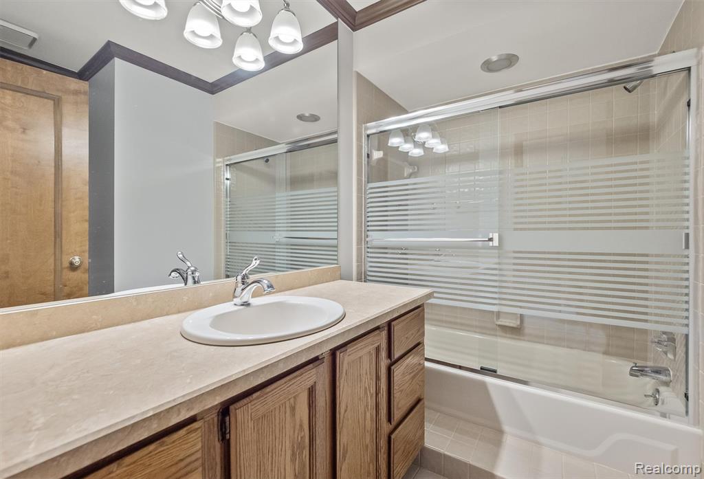 4868 Pine Eagles Court, 1, Brighton, MI 48116 — Photo 22