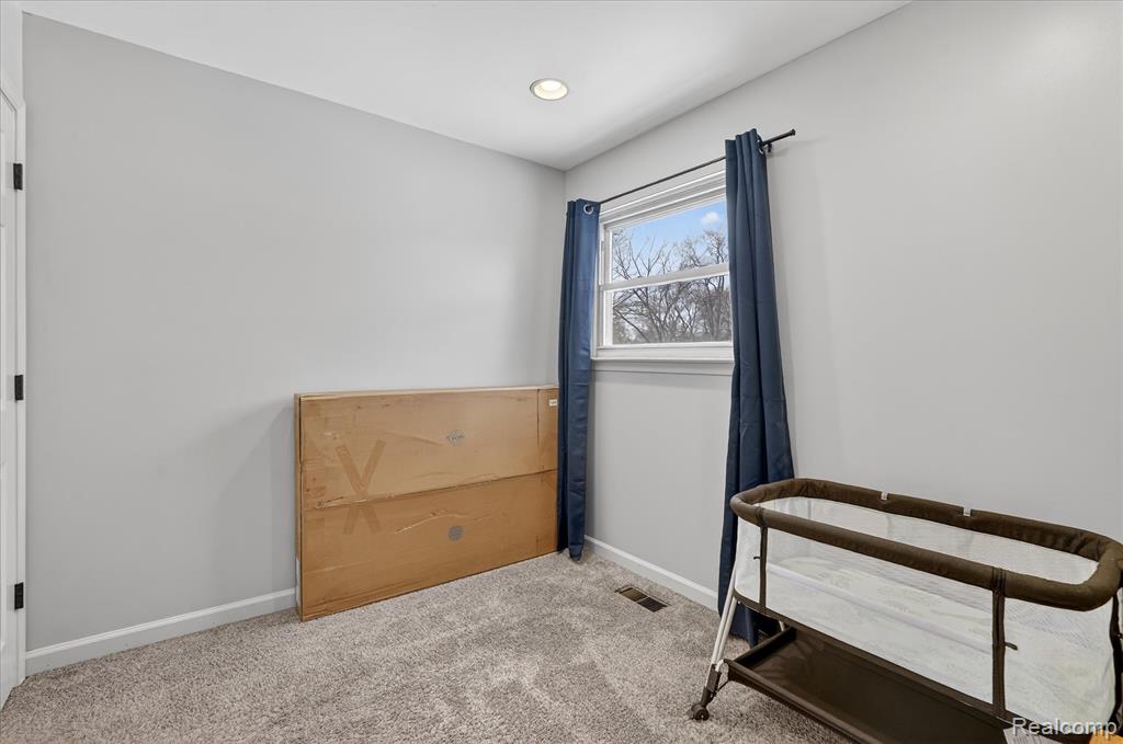 743 Dunreath Street, Walled Lake, MI 48390 — Photo 22