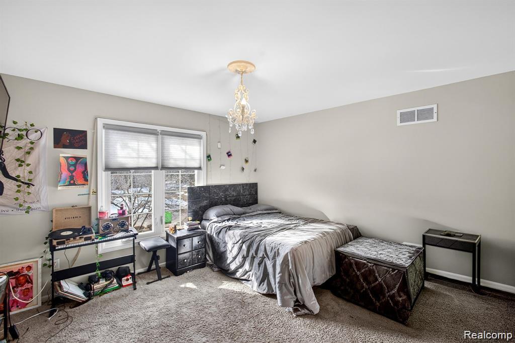 5874 Orchard Woods Drive, West Bloomfield, MI 48324 — Photo 37